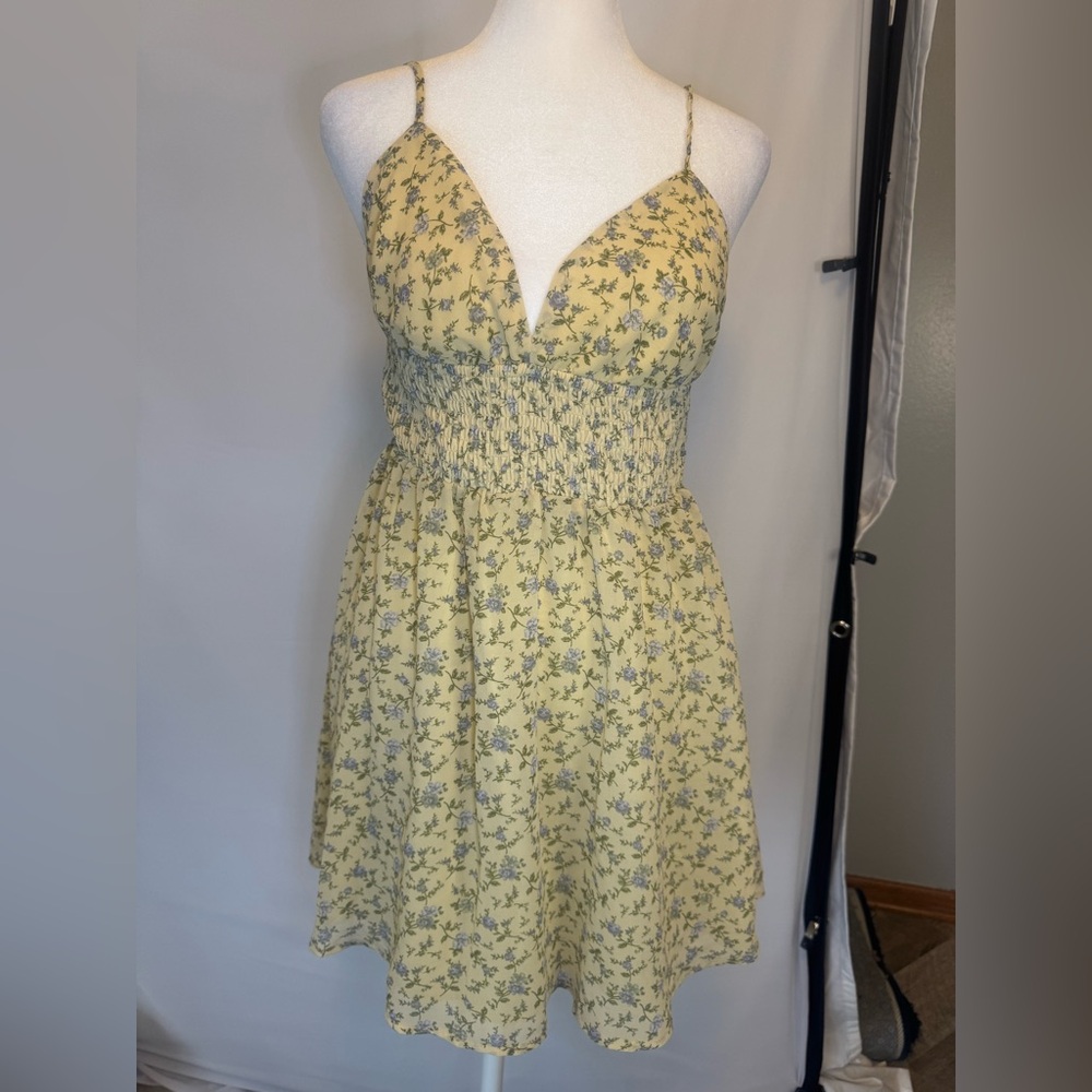 Forever 21 MED yellow floral sleeveless mini sun dress w/elastic above waist